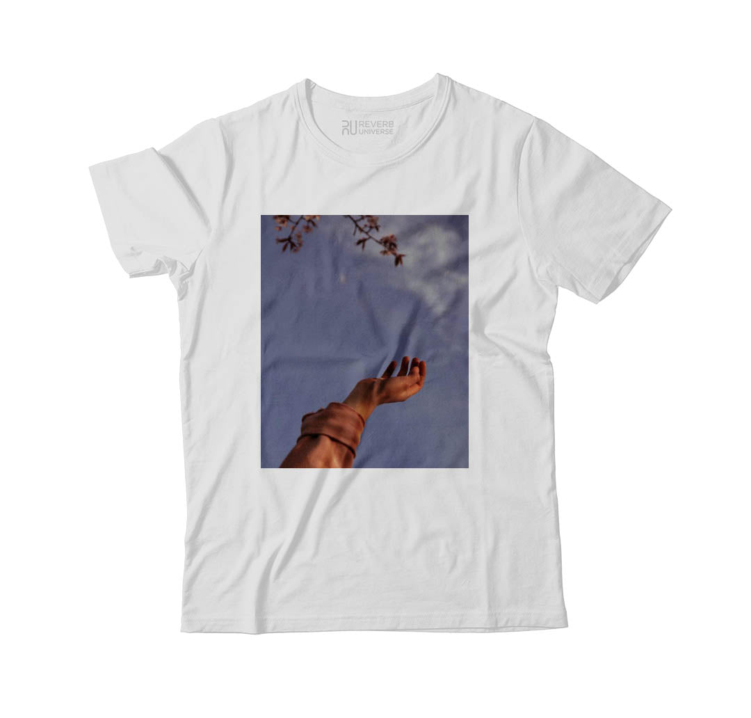Call For Wishes Graphic Tee